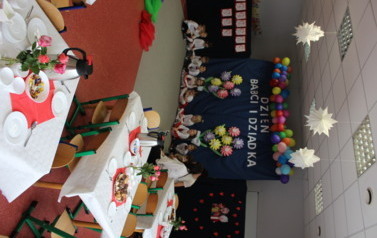 Dzień Babci i Dziadka w "Krainie Małych Czarodziej&oacute;w"26 20