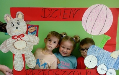 Zdjęcie do DZIEŃ PRZEDSZKOLAKA W "BAJKOWYM ŚWIECIE"
