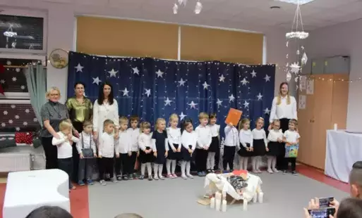 Zdjęcie do Przedstawienie świąteczne w "Krainie Małych Czarodziej&oacute;w"